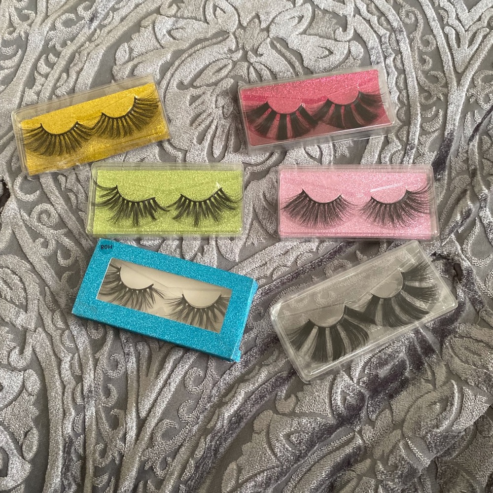 Dramatic lashes